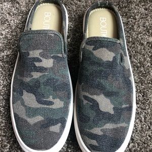 Canvas Camo Slides